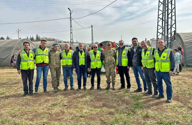 Adıyaman’a Yönelik Yardım Seferberliği Sürüyor