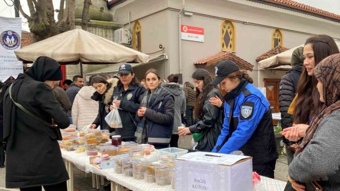 Polis Eşleri Depremzedeler İçin Yardım Etkinliği Düzenledi