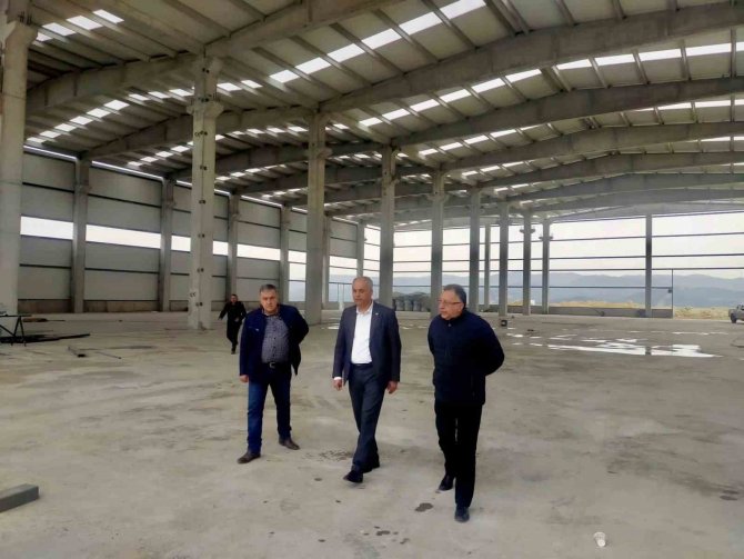 Başkan Yaman: "Fabrikanın Tamamlanmasını Heyecanla Bekliyoruz"
