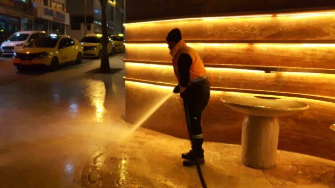 Belediye Ekiplerince İl Genelinde Temizlik Çalışmaları Yapıldı