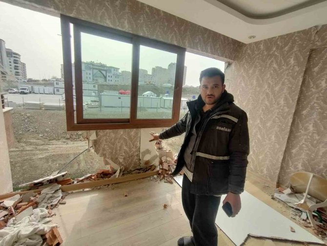 6 Günlük Bebek Genç Çiftin Hayatını Kurtardı