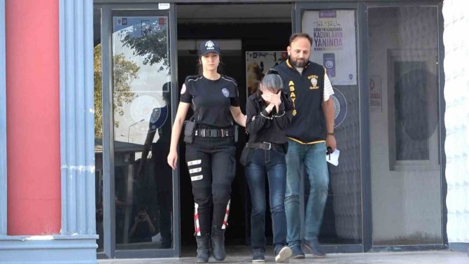 Yeğenini Çöp Evde Ölüme Terk Eden Teyze İlk Kez Hakim Karşısında