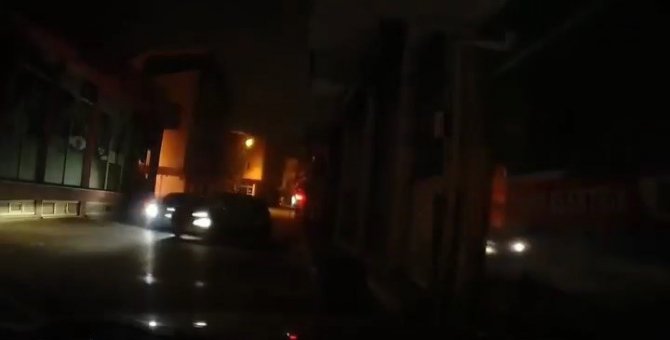 Duvara Böyle Çarptı, Otomobili Bırakıp Kaçtı