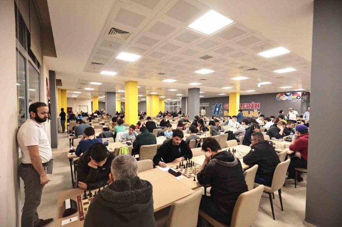 Satrançta Hamleler Muharrem Çamlı Anısına Yapıldı