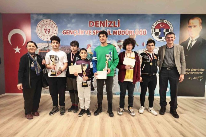 Satrançta Hamleler Muharrem Çamlı Anısına Yapıldı