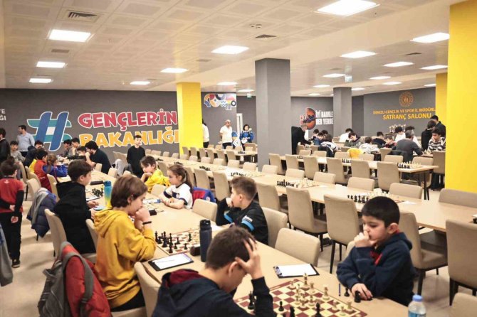 Satrançta Hamleler Muharrem Çamlı Anısına Yapıldı