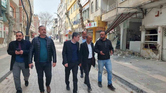 Deprem Bölgelerine 300 Milyon Tl Destek