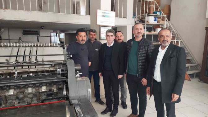 Deprem Bölgelerine 300 Milyon Tl Destek