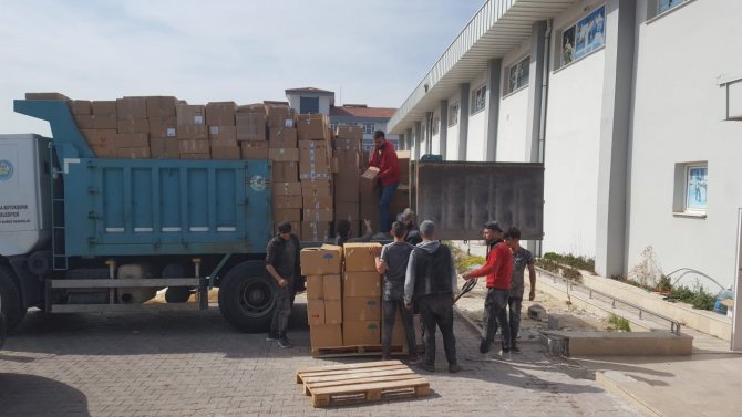 Manisa Büyükşehir’den Yayladağı Ve Alltınözü’ne Erzak Desteği