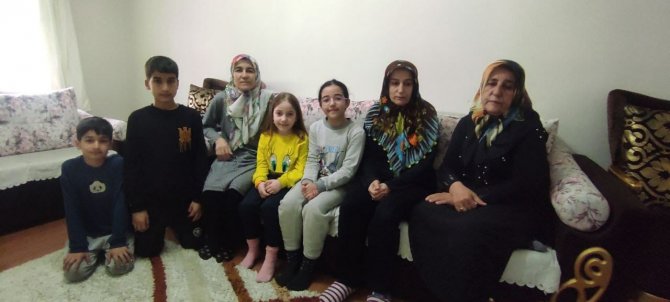 Gelinimin “Beni Kurtarın” Sesi Kulağımdan Hiç Gitmiyor
