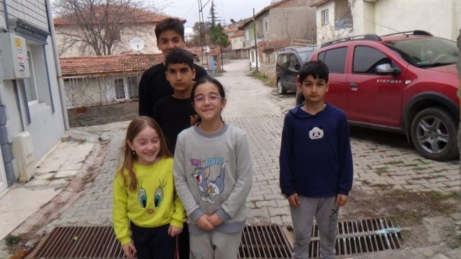 Gelinimin “Beni Kurtarın” Sesi Kulağımdan Hiç Gitmiyor