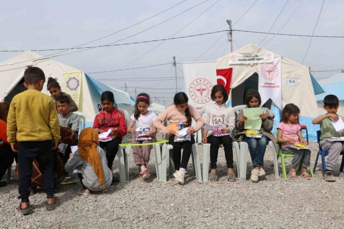 Öğrencilerden Depremzede Akranlarına Duygu Dolu Mektup Ve Hediye