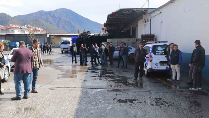 Çiftçiler Domateste İhracat Kısıtlamasının Kalkmasını İstiyor