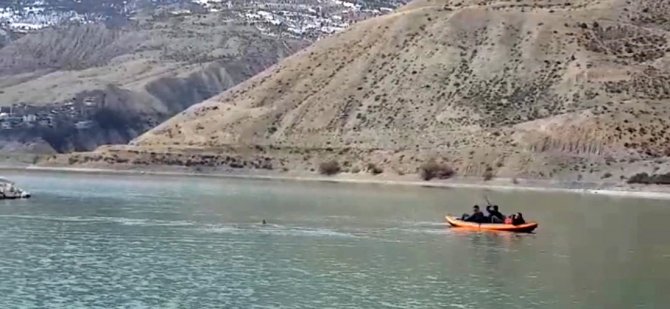 Kano Yapan Öğretmenlere Yaban Ördeği Eşlik Etti