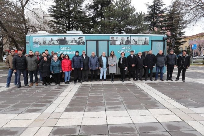 Kahramanmaraşlı Depremzedeler 6 Bin Kitap Ve 80 Filmle Buluşacak