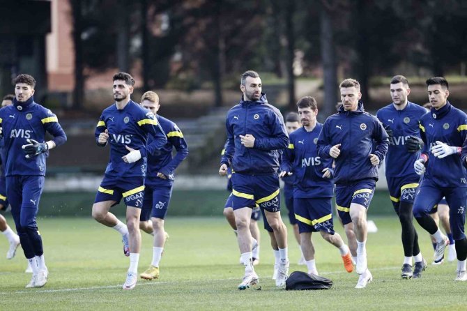 Fenerbahçe, Sevilla Maçı Hazırlıklarını Sürdürdü