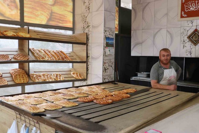 Sivas’ta Fırıncıdan Örnek Davranış