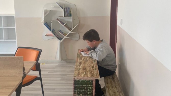 Hisarcık Cumhuriyet İ̇lkokulu Kütüphanesi’nin İşlevselliği Arttırıldı