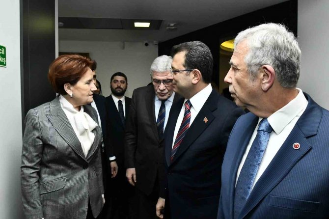 İ̇bb Başkanı İ̇mamoğlu Ve Abb Başkanı Yavaş, İ̇yi̇ Parti Genel Başkanı Akşener’i Ziyaret Etti