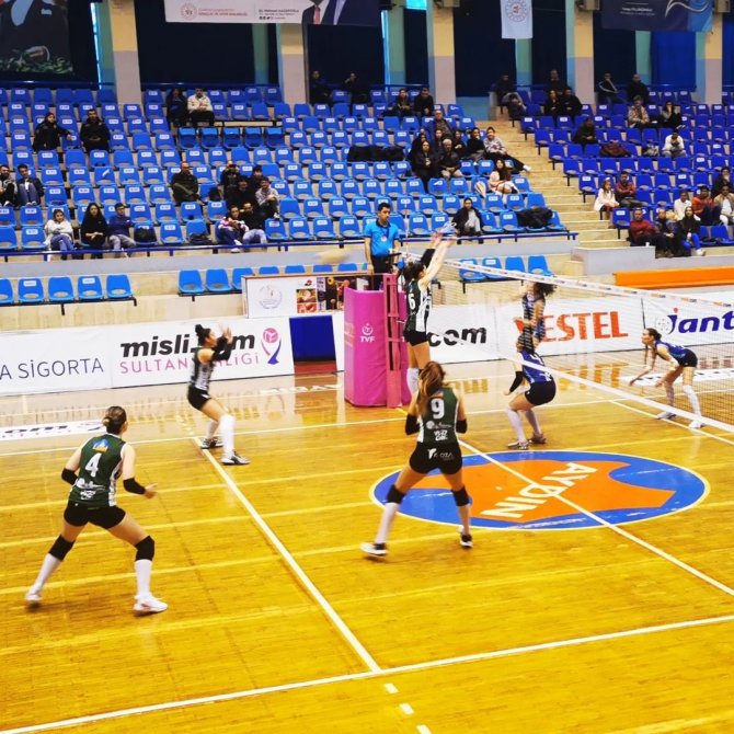 Bodrum’un İncileri Çeyrek Finale Yükseldi