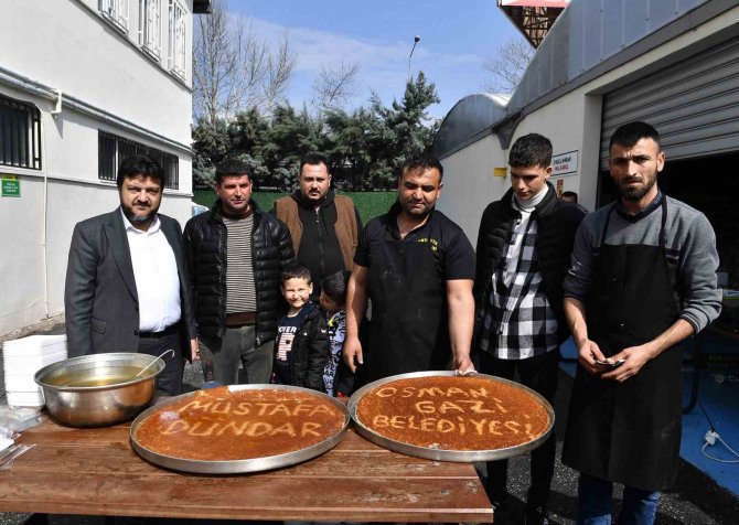 Depremzede Vatandaştan Künefeli Teşekkür
