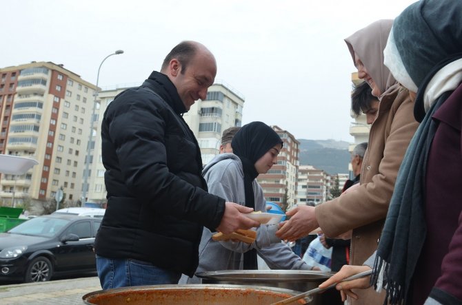 Hünerli Eller’i Hayır Elleri’ne Çevirdiler