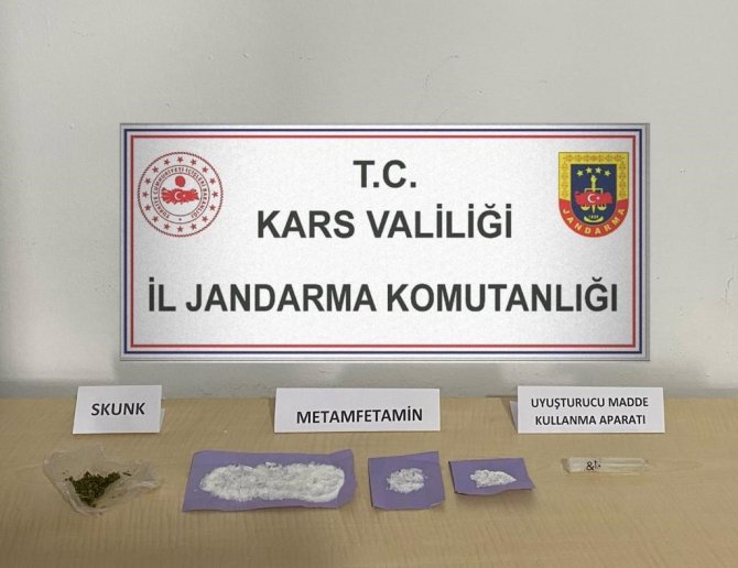 Kars’ta Jandarmadan Uyuşturucuya Geçit Yok