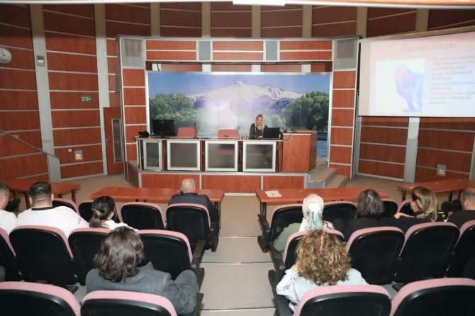 Büyükşehir’den "Deprem Psikolojisi Ve Kaygı" Konulu Eğitim Semineri