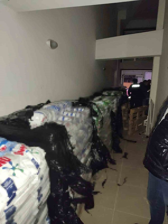 İ̇ş Yerinin Deposundan Tonlarca Sahte Deterjan Çıktı
