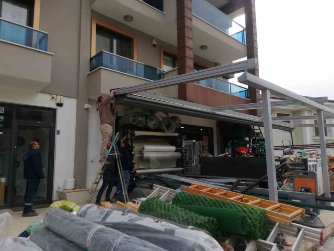 Marmaris’te Kaçak Yapılar Yıkılıyor