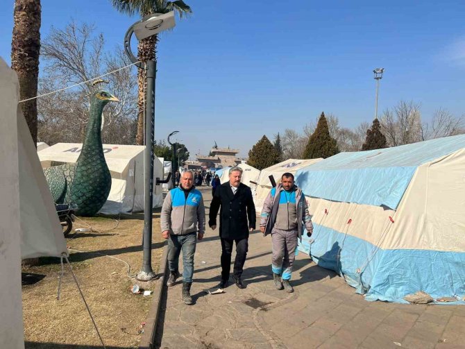 Başkan. Dr. Palancıoğlu: “Tüm İmkanlarımızla Deprem Bölgesindeyiz”