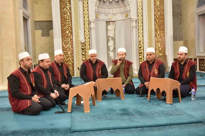 Depremin Vurduğu Afşin’de Berat Kandili Dualarla İdrak Edildi
