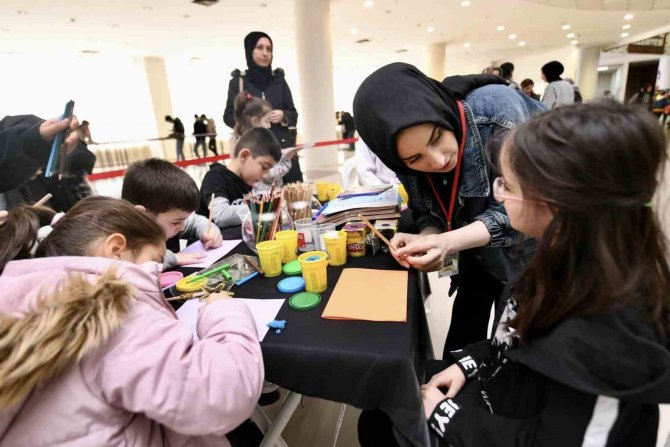 Pursaklar’da Bilim Dolu Şenlik