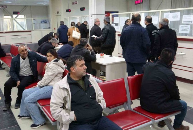 Sgk Van İ̇l Müdürlüğünde Eyt Yoğunluğu Başladı