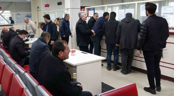 Sgk Van İ̇l Müdürlüğünde Eyt Yoğunluğu Başladı