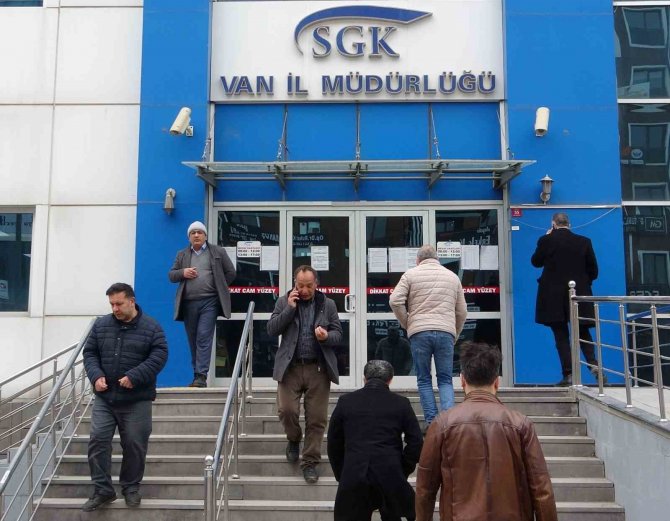 Sgk Van İ̇l Müdürlüğünde Eyt Yoğunluğu Başladı
