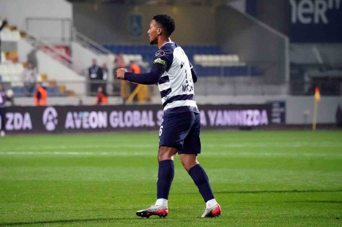 Spor Toto Süper Lig: Kasımpaşa: 2 - Antalyaspor: 1 (İ̇lk Yarı)