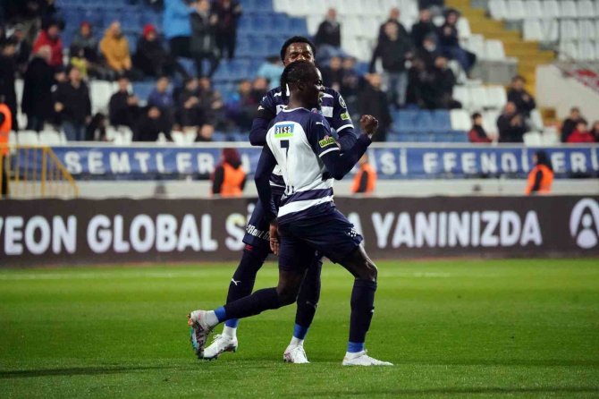 Spor Toto Süper Lig: Kasımpaşa: 2 - Antalyaspor: 1 (İ̇lk Yarı)