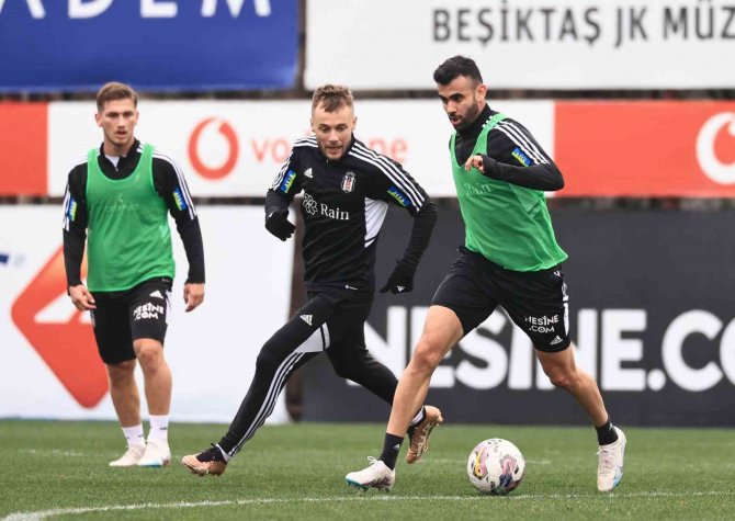 Beşiktaş’ta Başakşehir Mesaisi Başladı