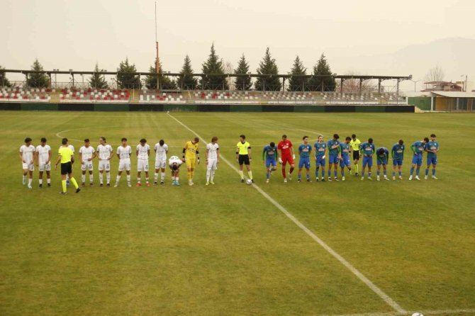 Genç Horozlar Rize’yi Elinden Kaçırdı