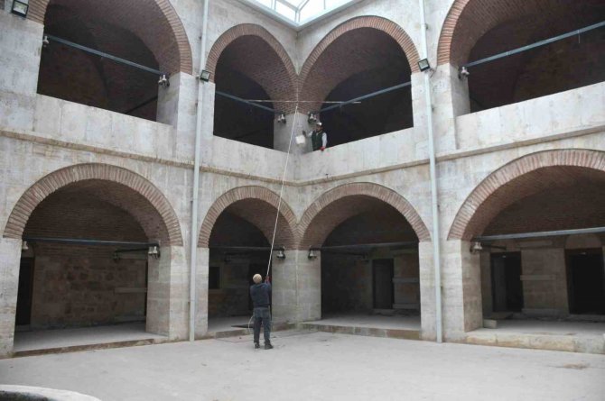 6 Asırlık Deveciler Hanı Butik Otele Dönüştürülüyor