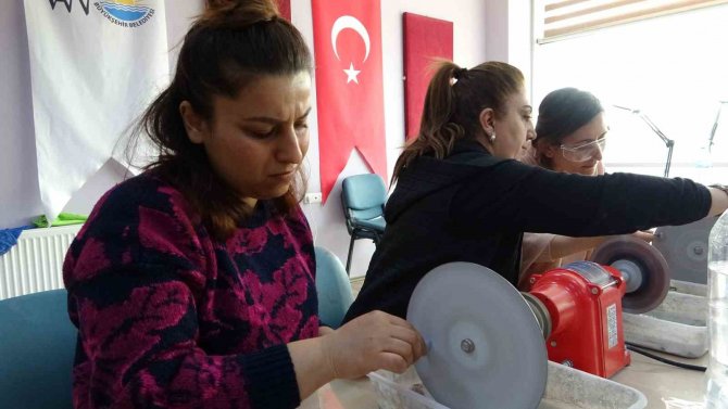 Van’da Yüzyıllardır Unutulan Ata Mesleği Tekrar Gün Yüzüne Çıkarılıyor