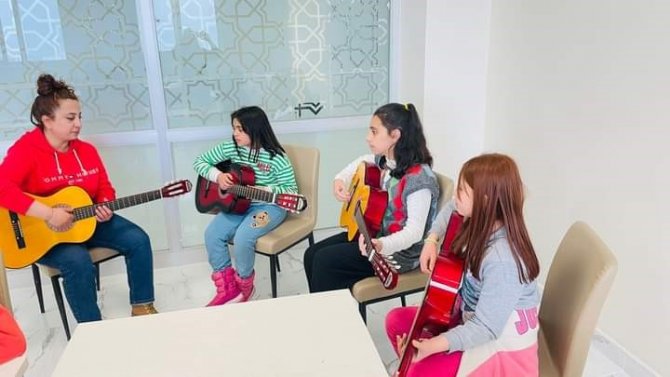 Depremzede Çocuklar İçin Etkinlikler Devam Ediyor