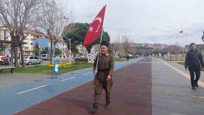 5 Yıldır Askeri Kıyafetle Çanakkale’ye Yürüyor