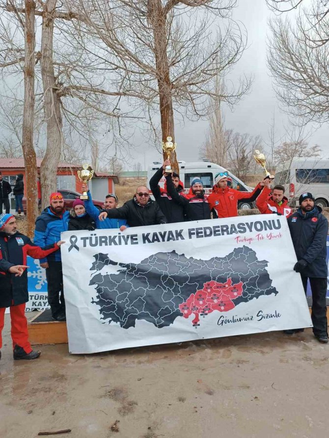 Bitlisli Kayakçılar Erzurum’daki Yarışlardan Başarı İle Döndüler