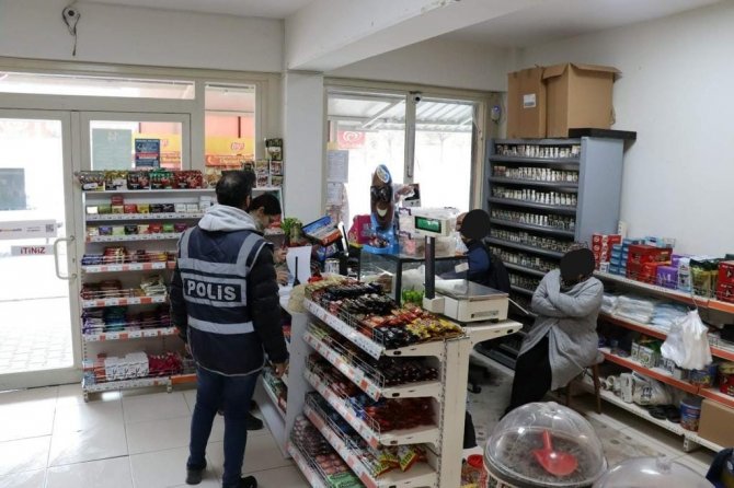 Aksaray’da Okul Çevresi Polis Ekiplerince Denetleniyor