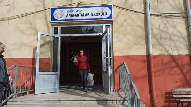 Keşan’da Depreme Dayanıksız Okul Tahliye Edildi