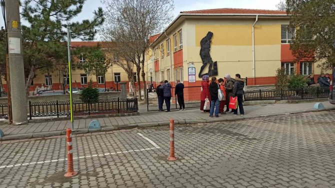 Keşan’da Depreme Dayanıksız Okul Tahliye Edildi