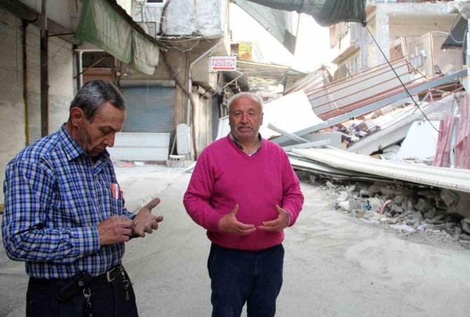Depremin Ardından En Çok 40 Personeli İçin Üzülüyor