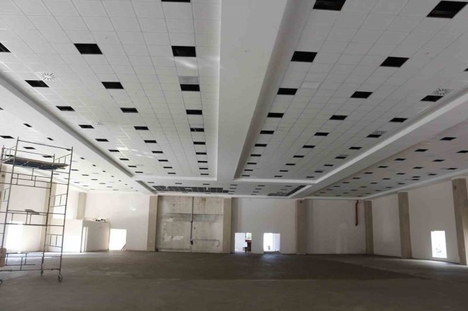 Serik Düğün Salonu İnşaatında Sona Gelindi